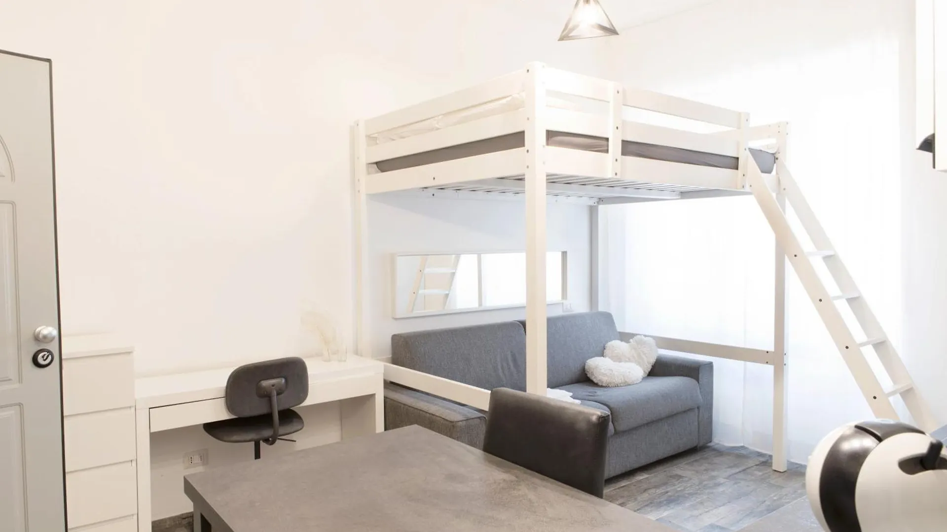Appartamento Moderno Μιλάνο 0*,